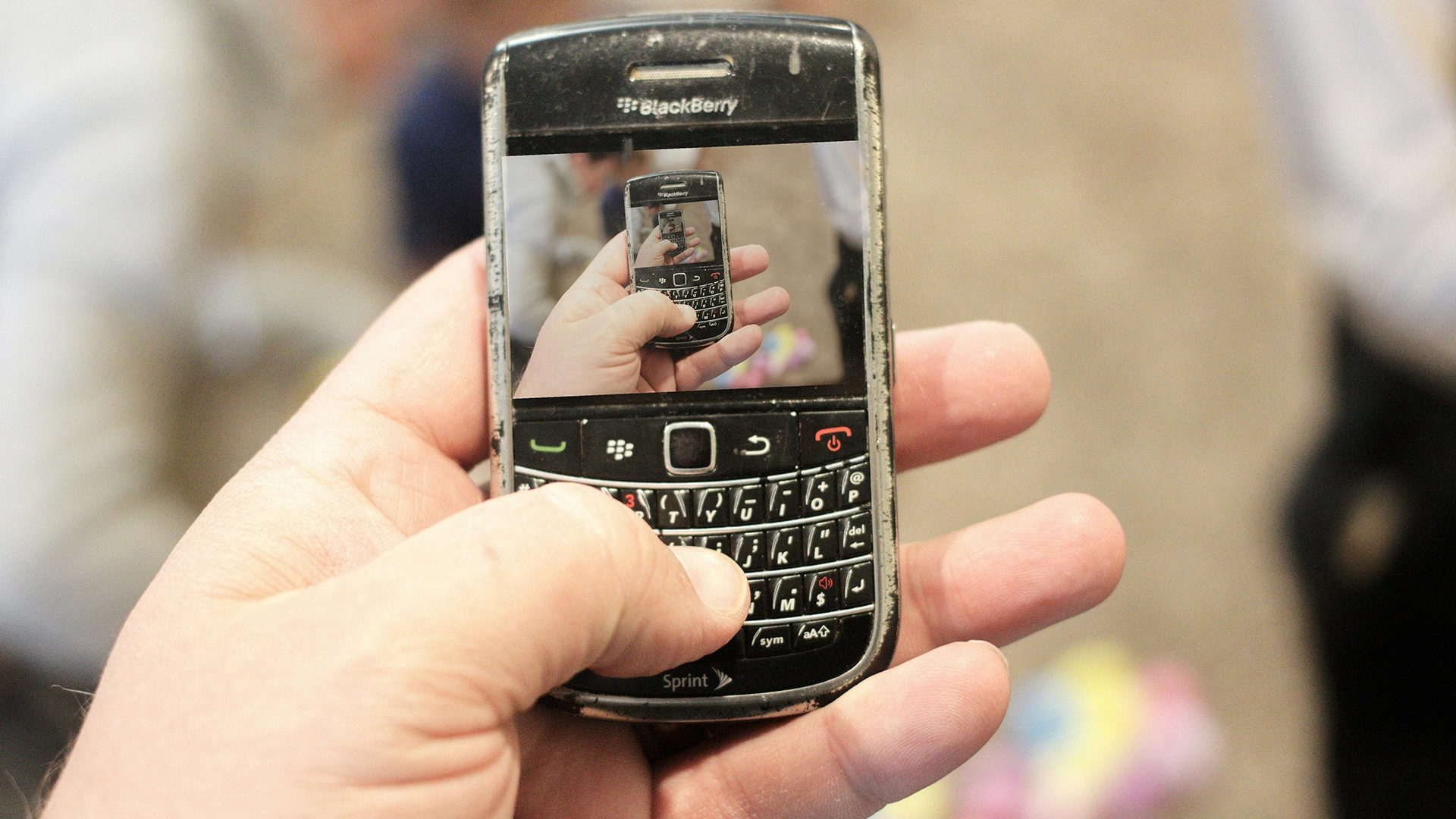 Носталгия по технологиите: TikTok възроди BlackBerry